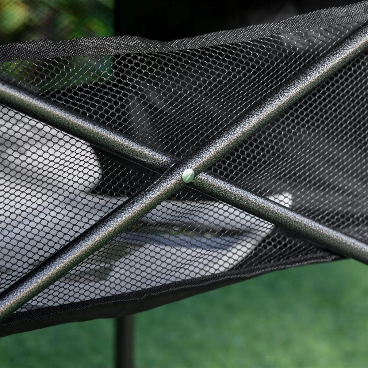 Outsunny Mesa De Camping Plegable Mesa De Picnic Con Espacio Almacenaje De Malla Y Bolsa De Transporte Para Jardín Patio Exterior 70x70x69 Cm Negro - Imagen 6